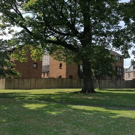 Faodail, 1 Bed Studio Apartment At Ravenscraig Castle And Park Kirkcaldy Esterno foto