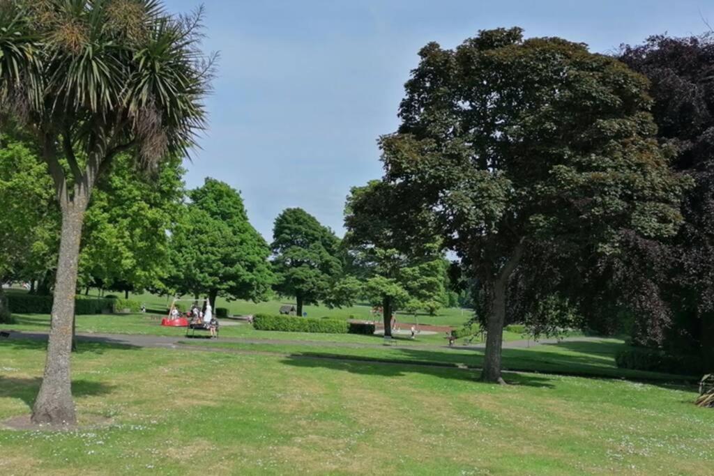 Faodail, 1 Bed Studio Apartment At Ravenscraig Castle And Park Kirkcaldy Esterno foto