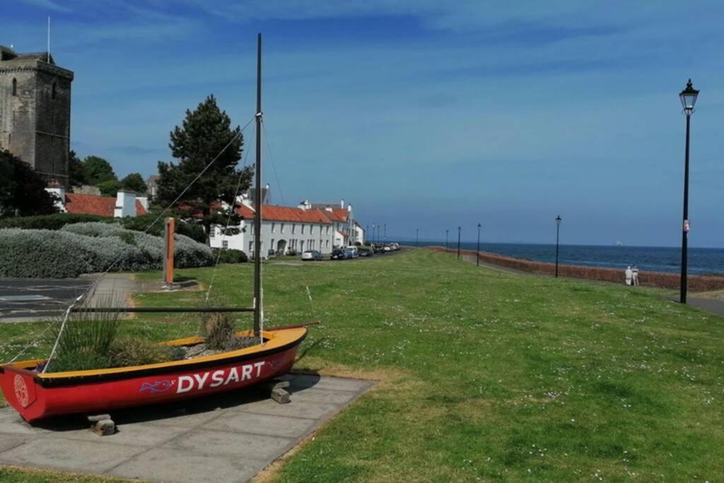 Faodail, 1 Bed Studio Apartment At Ravenscraig Castle And Park Kirkcaldy Esterno foto