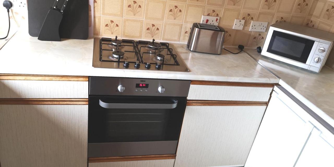 Faodail, 1 Bed Studio Apartment At Ravenscraig Castle And Park Kirkcaldy Esterno foto